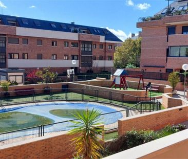 Piso de alquiler en Calle Castillo de Arévalo, S/n, Europolis - Photo 2