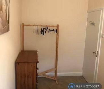 2 bedroom end of terrace house to rent - Photo 6