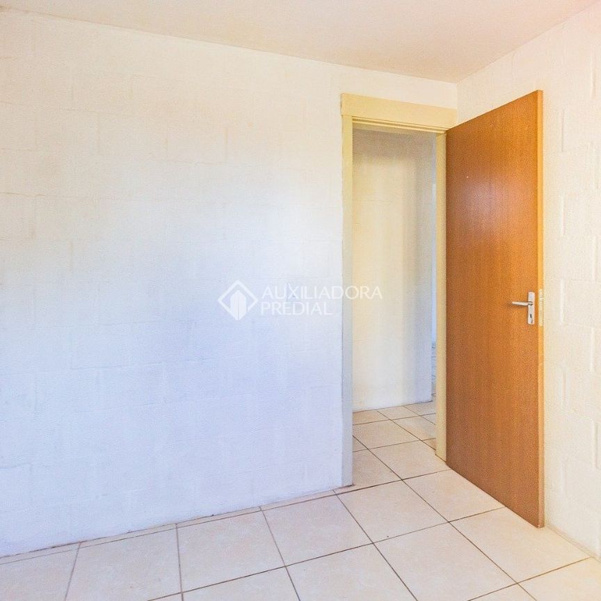 Apartamento com 2 quartos e 48m² para alugar em Mário Quintana, Porto Alegre. - Photo 1