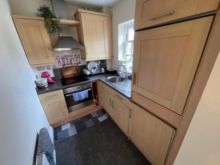 2 bedroom apartment to rent - Photo 2
