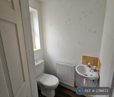 3 bedroom detached house to rent - Photo 5