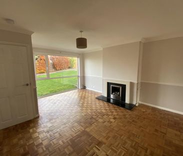 3 bedroom end of terrace house to rent - Photo 1