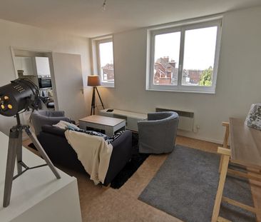 Location Appartement 2 pièces 47m² LILLE 59000 - Photo 5