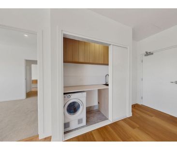 Expansive 1-Bedroom Residence - Photo 6