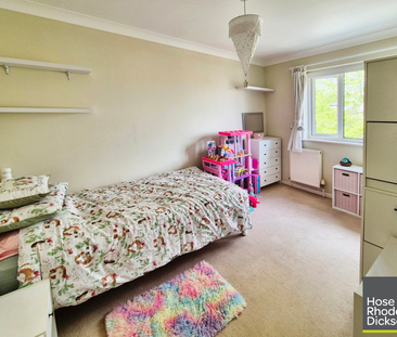3 bedroom terraced house to rent - Photo 3