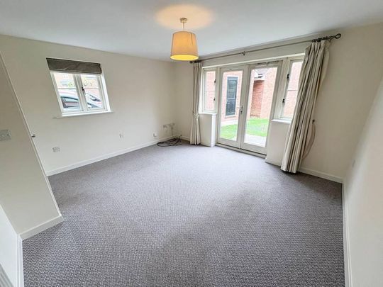 3 bedroom semi-detached house to rent - Photo 1