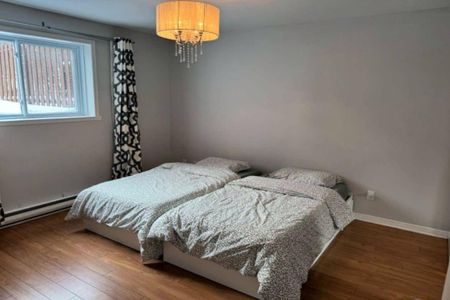 1239 Rue Lacoste, J4G 2J7, Longueuil - Photo 3