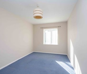 Kingfisher Court Willowmead, Dorking - 1 bedroomProperty for lettin... - Photo 2