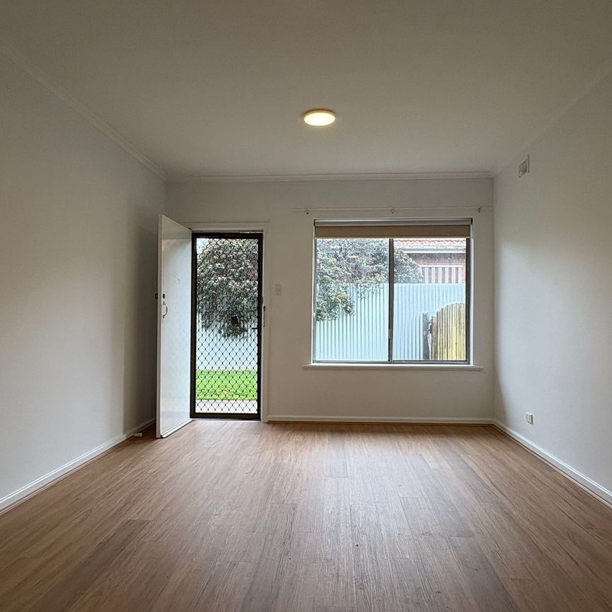 Freshly Updated Unit in Sought-After Location - Photo 1