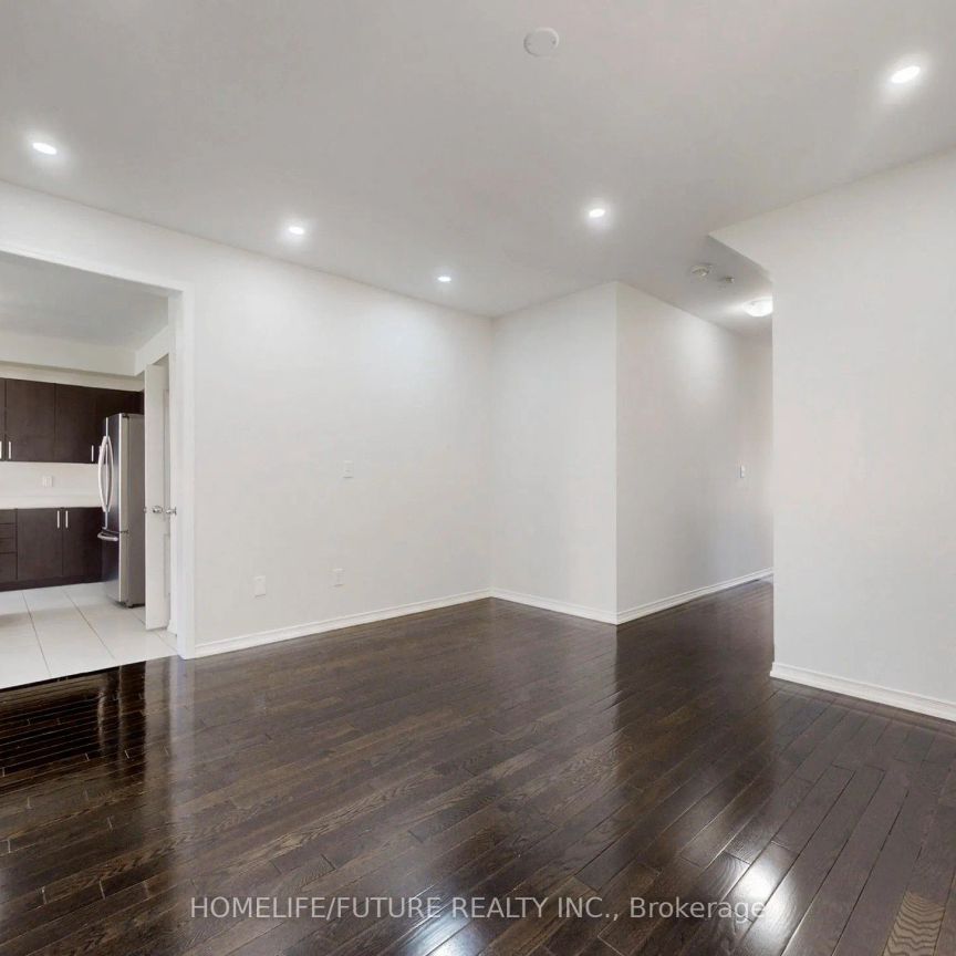 2385 Dress Circle Crescent #Main & 2nd Flr - Photo 1