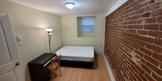 1 CH - 1 SDB - Montréal - $880 /mo - Photo 3