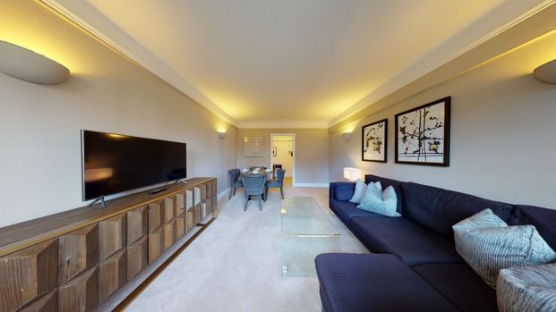 Fulham Road, South Kensington, SW3 6SH, London - Photo 1