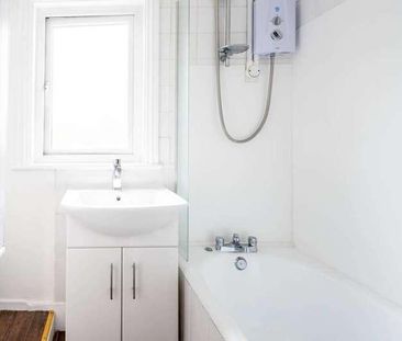 Weston Road, Guildford, GU2 - Photo 5