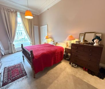 3 bedroom flat to rent - Photo 3