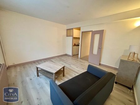 Location Appartement 2 pièces 39m² CHATEAUROUX 36000 - Photo 3