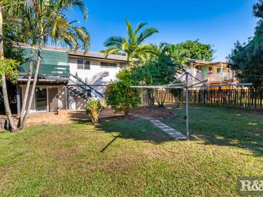 CABOOLTURE - FAMILY & STORAGE - Photo 1