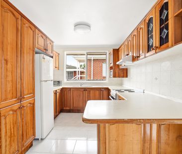 6 MONTHS LEASE ONLY, PERFECT FAMILY HOME WITH DUCTED AC! - Photo 5