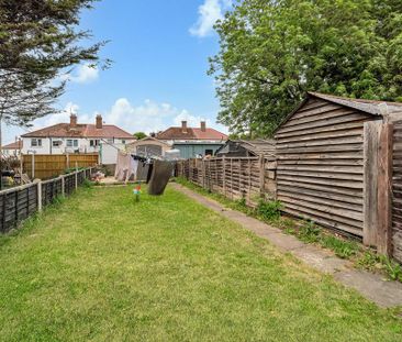 2 bedroom maisonette to rent - Photo 2