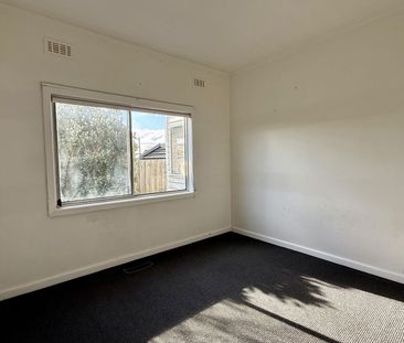 Spacious Family Home in a Convenient Location - Photo 2