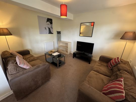 The Crescent, Heslington - P10879 - Photo 1