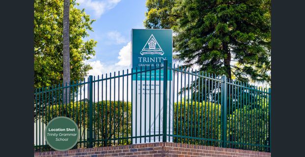 Spacious Family Home on the Golden Mile - Photo 1