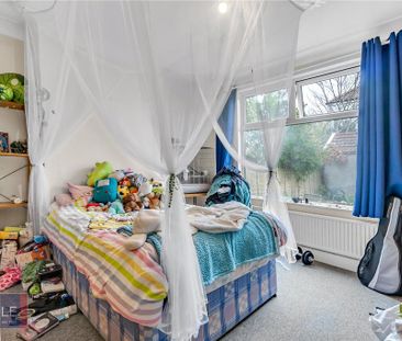 4 bedroom end of terrace house to rent - Photo 6