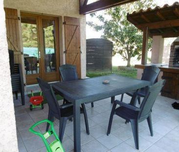 Location - Maison - 5 pièces - 110.00 m² - bressols - Photo 3