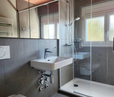 Grosszügige 3 1/2-Zimmerwohnung im Dachgeschoss - Photo 5