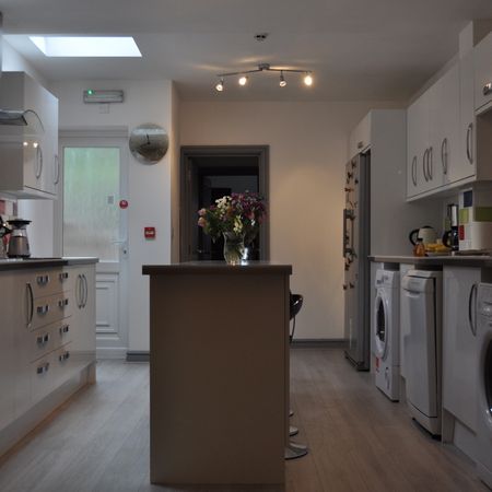 15 TEIGNMOUTH ROAD - Photo 3