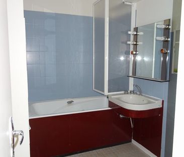 Location Appartement 3 pièces 85m² ORLEANS 45000 - Photo 2