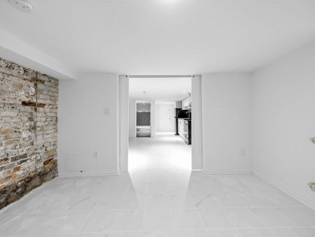 For Lease - 271 Atlas Avenue Unit# Lower, Toronto, Ontario - Photo 3