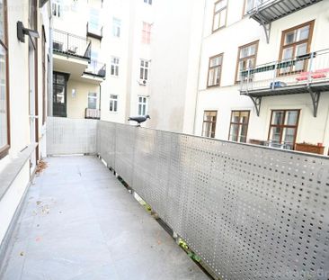 Erstbezug: repräsentative Altbauwohnung mit Balkon - nahe Stadtpark - Photo 3