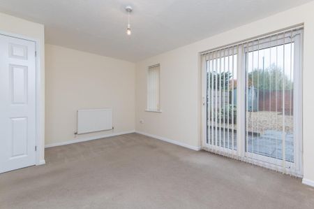 3 bedroom semi-detached house to rent - Photo 2