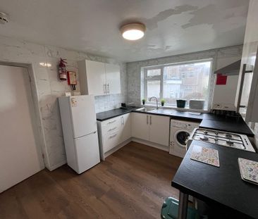 2 bedroom terraced house to rent - Photo 6