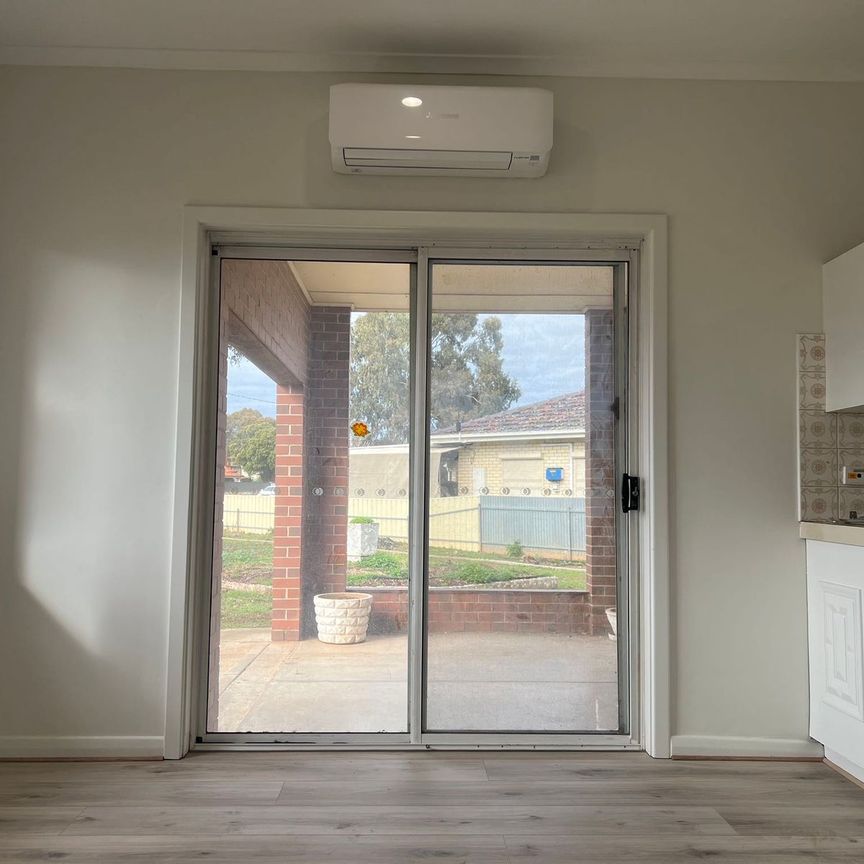 Home in the heart of Salisbury! - Photo 1