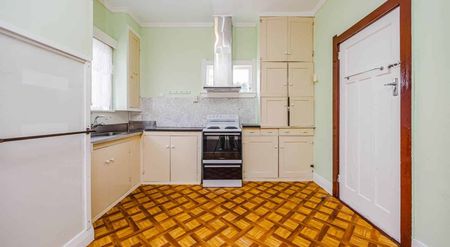 Spacious Standalone Home with Large Yard Near ... - Photo 3