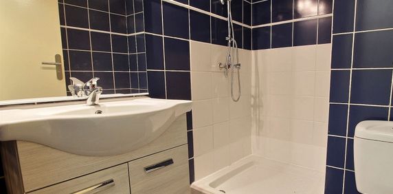 Location appartement 1 pièce, 15.00m², Marseille 08 - Photo 2