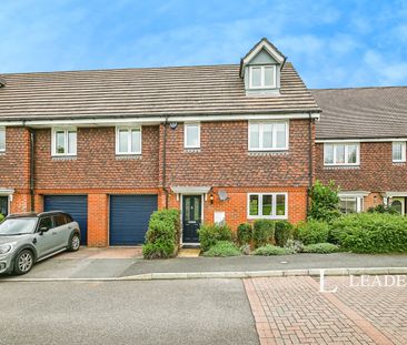 5 bedroom semi-detached to rent Taylor Close, Tonbridge - Photo 1