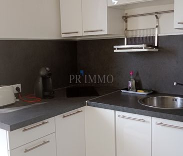 A L'ANNEE STUDIO MEUBLE ST RAPHAEL - Photo 4