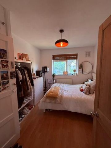Double room / Shared apartment in Shoreditch / Short walk to Old street station and Hoxton square - Photo 2