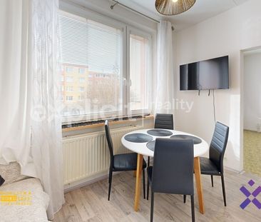 Pronájem bytu 2+1 55 m - Fotografie 2