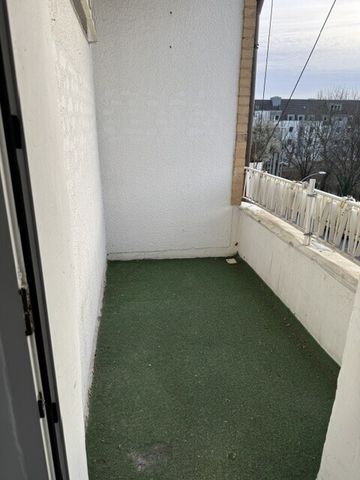 Wohnen mit 2 Balkonen direkt am Vorgebirgspark! - Foto 4