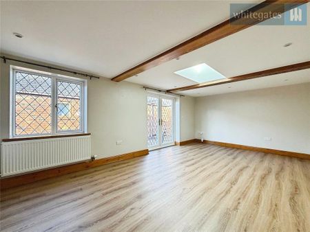 2 bedroom bungalow to rent - Photo 2