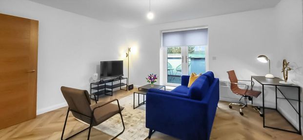 3 bedroom flat to rent - Photo 1