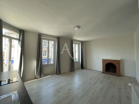 Location Appartement 1 pièce 29m² FONTENAY LE COMTE 85200 - Photo 5