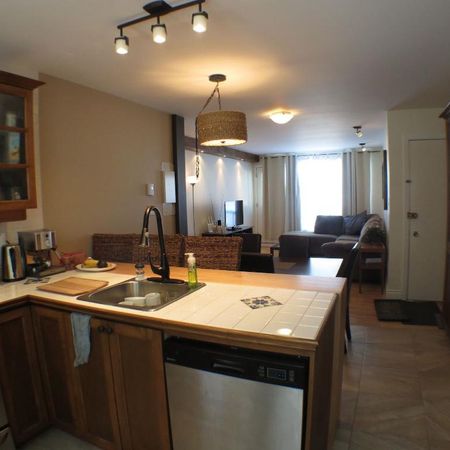 Superbe appartement 4 ½ MEUBLÉ ET TOUT COMPRIS - Photo 4