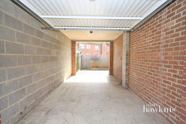 3 bedroom terraced house to rent - Photo 1