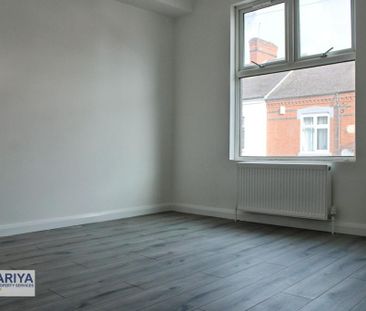 4 bedroom terraced house to rent - Photo 4