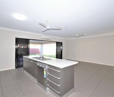 Quality Modern Family Home - Huge 6m x 12m Carport or Entertainment... - Photo 1