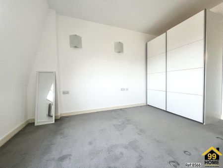 1 bed Flat in 185 Stoke Newington High Street , London, N16 0LH - Photo 2